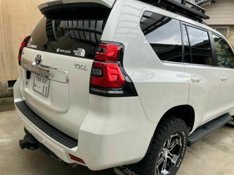 LAND CRUISER PRADO-2