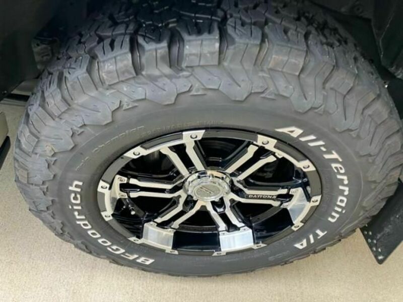 LAND CRUISER PRADO-5