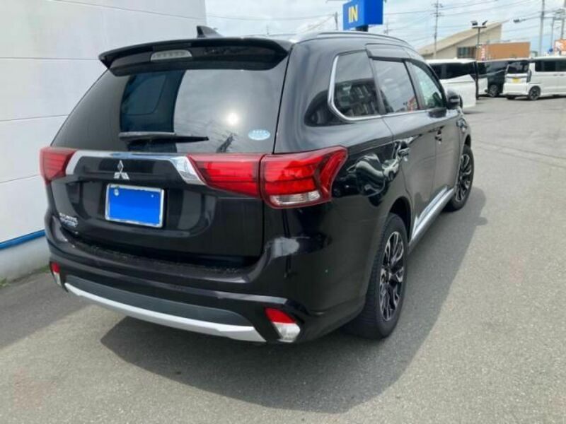 OUTLANDER PHEV