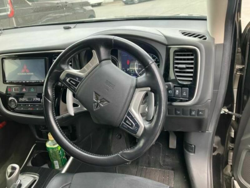 OUTLANDER PHEV