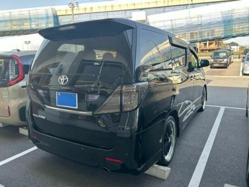 VELLFIRE-3