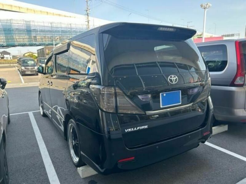 VELLFIRE-4