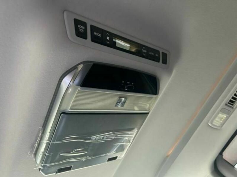 VELLFIRE-12