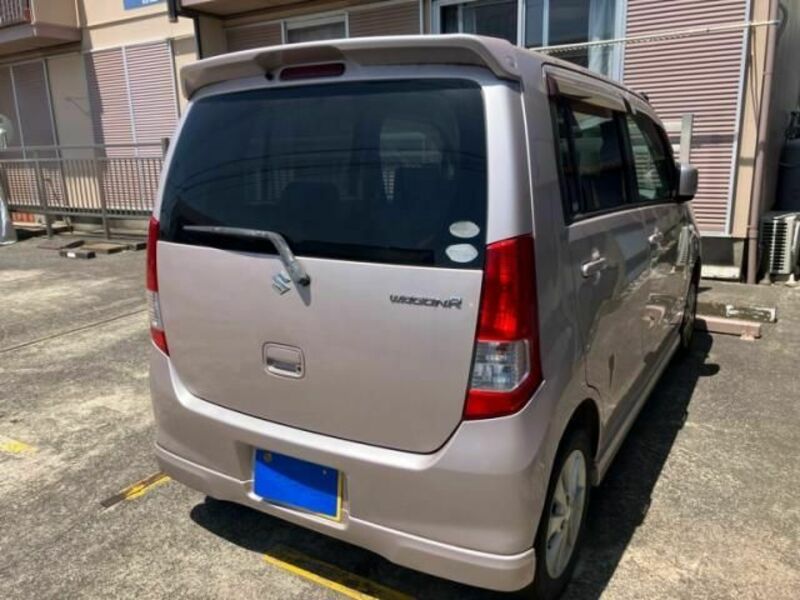 WAGON R