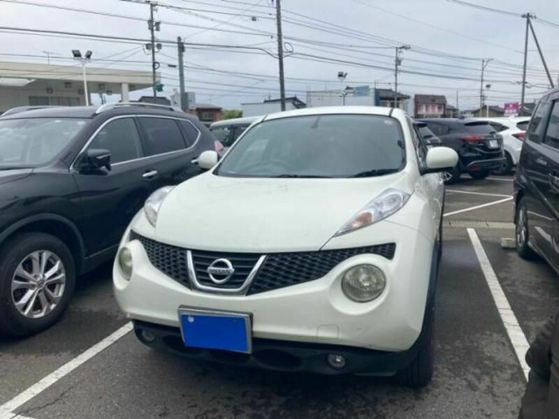 NISSAN　JUKE