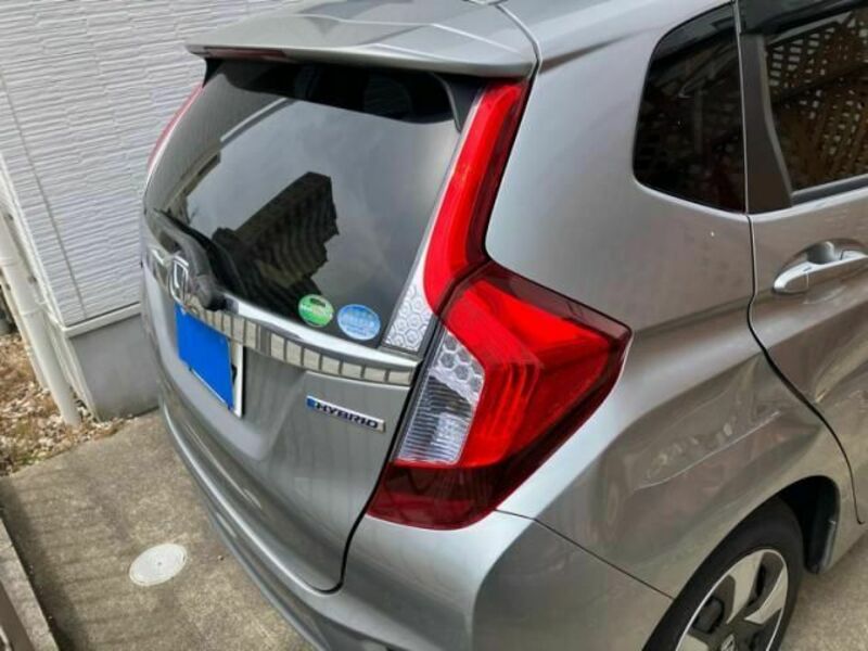 FIT HYBRID