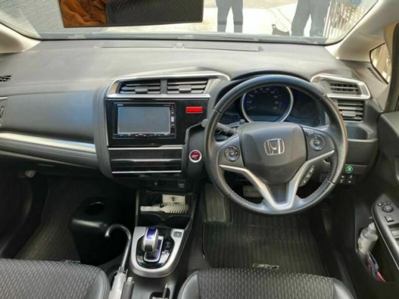 FIT HYBRID