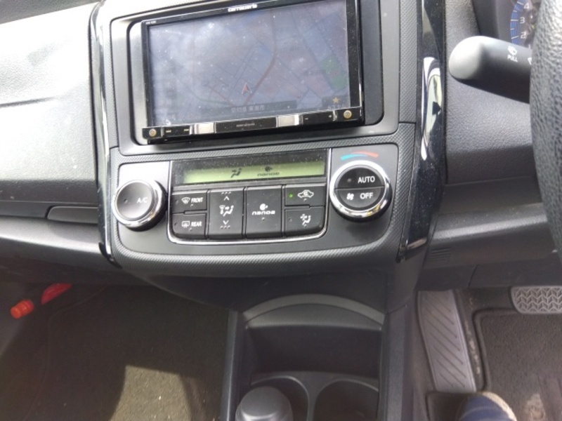 COROLLA AXIO-12