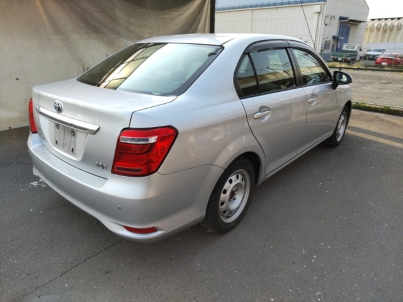 COROLLA AXIO-17
