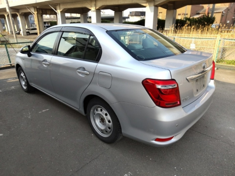 COROLLA AXIO-19
