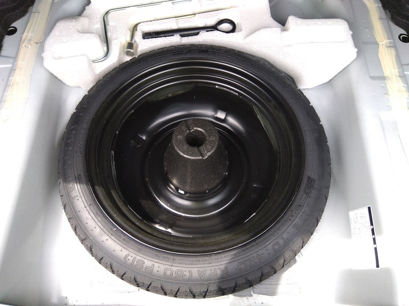 COROLLA AXIO