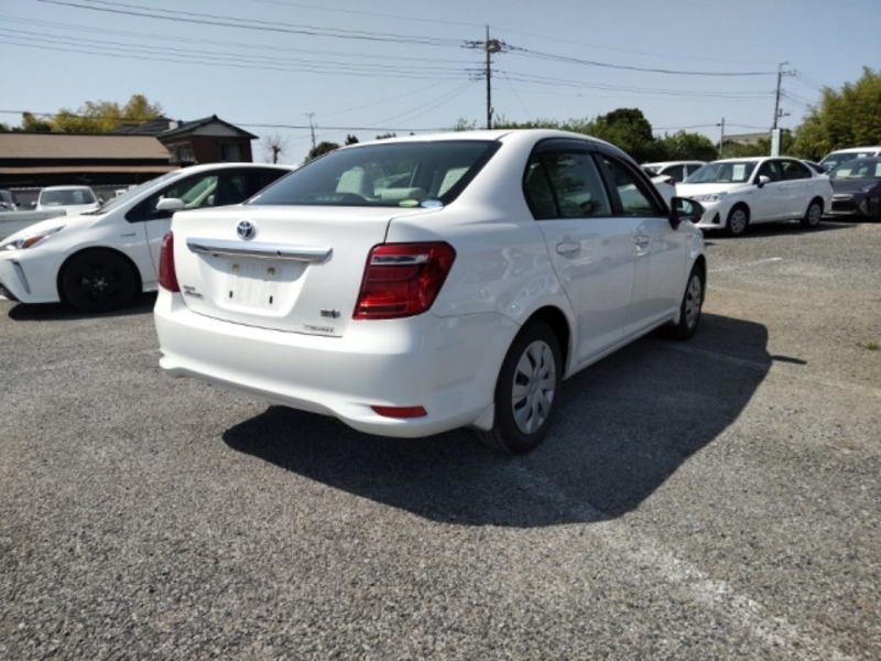COROLLA AXIO