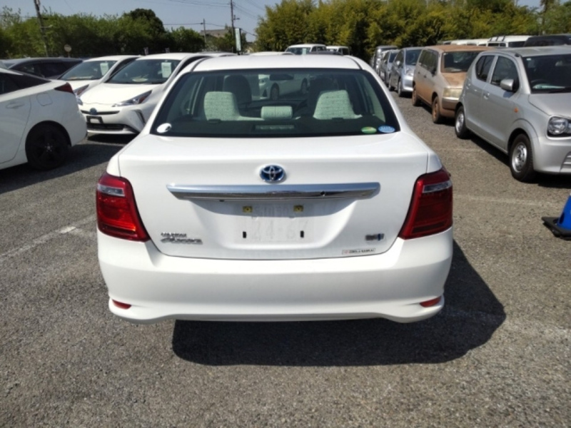 COROLLA AXIO