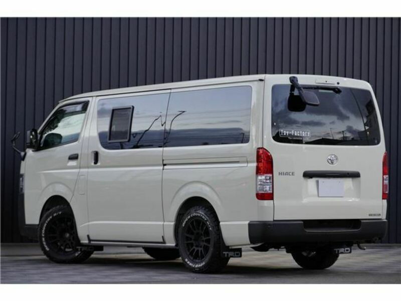 HIACE VAN-1