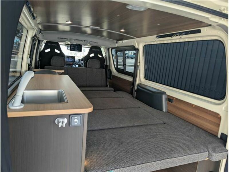 HIACE VAN-4