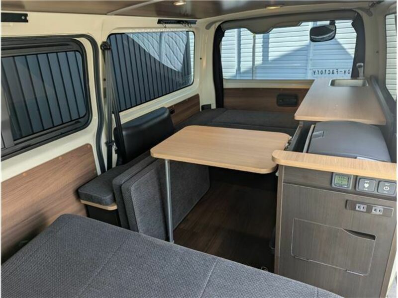 HIACE VAN-7