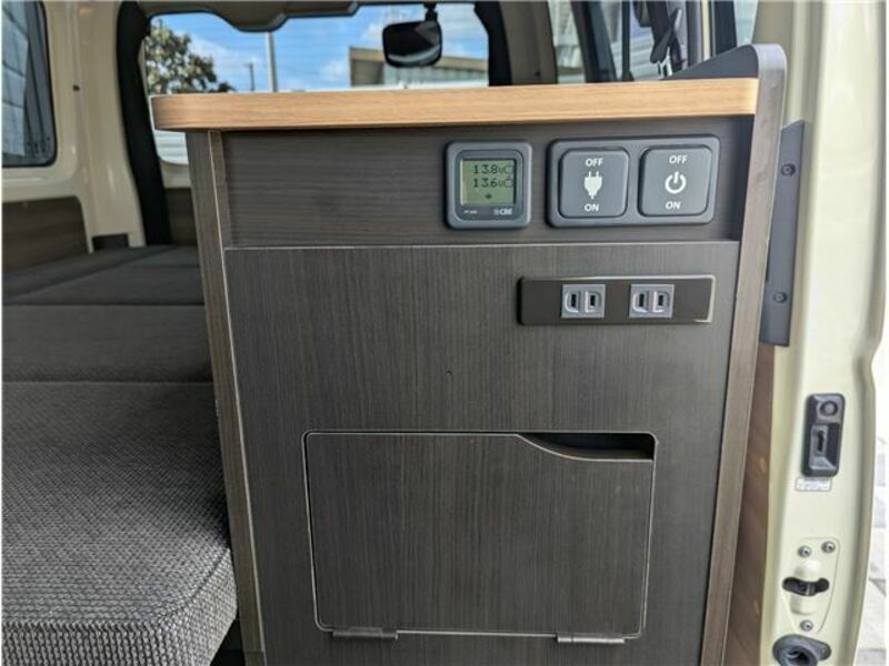 HIACE VAN-10