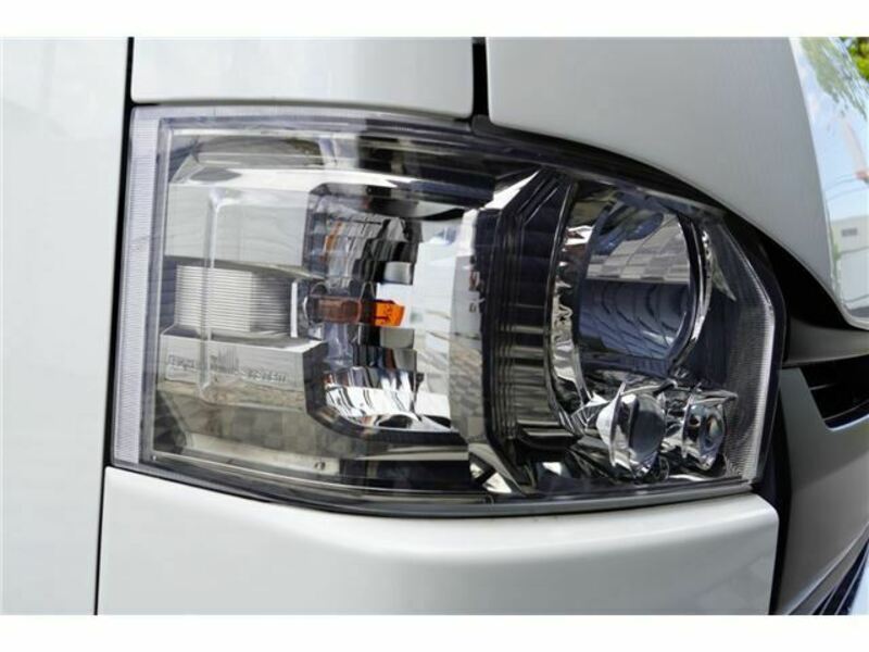 HIACE VAN-13