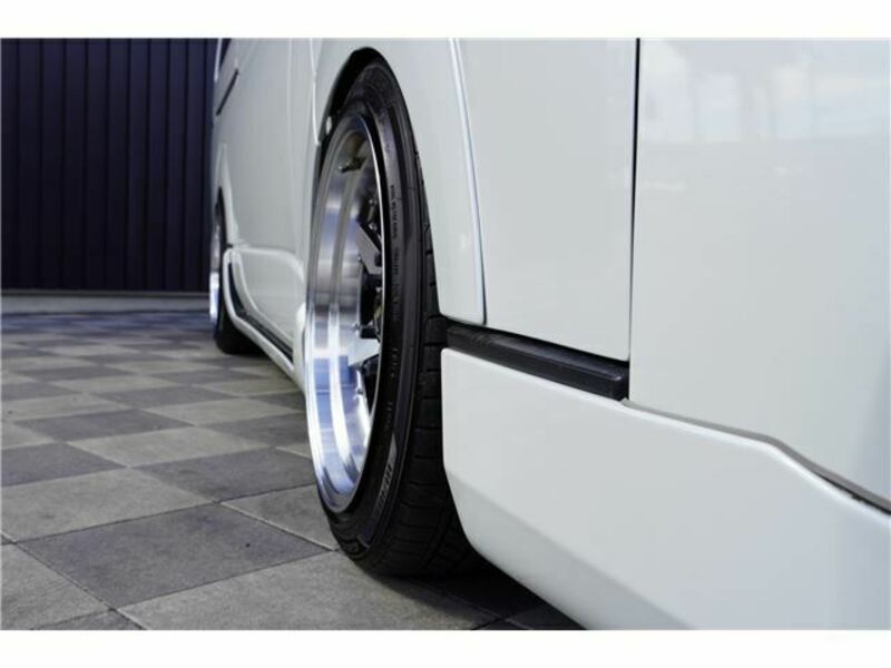 HIACE VAN-23