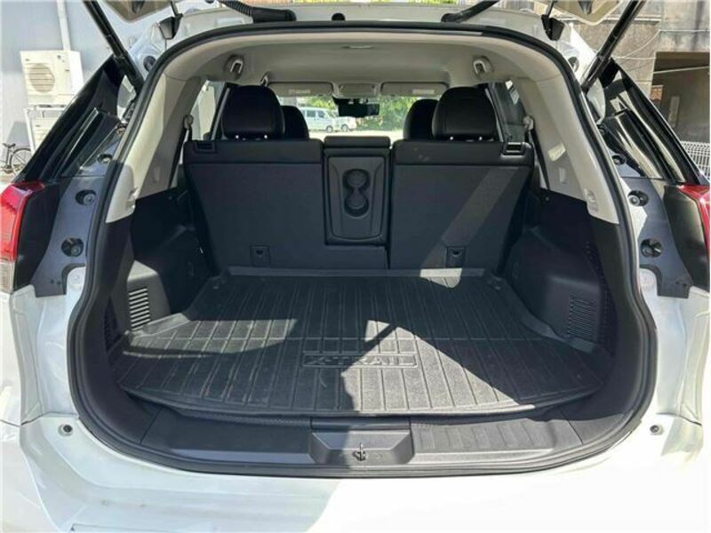 X-TRAIL-22