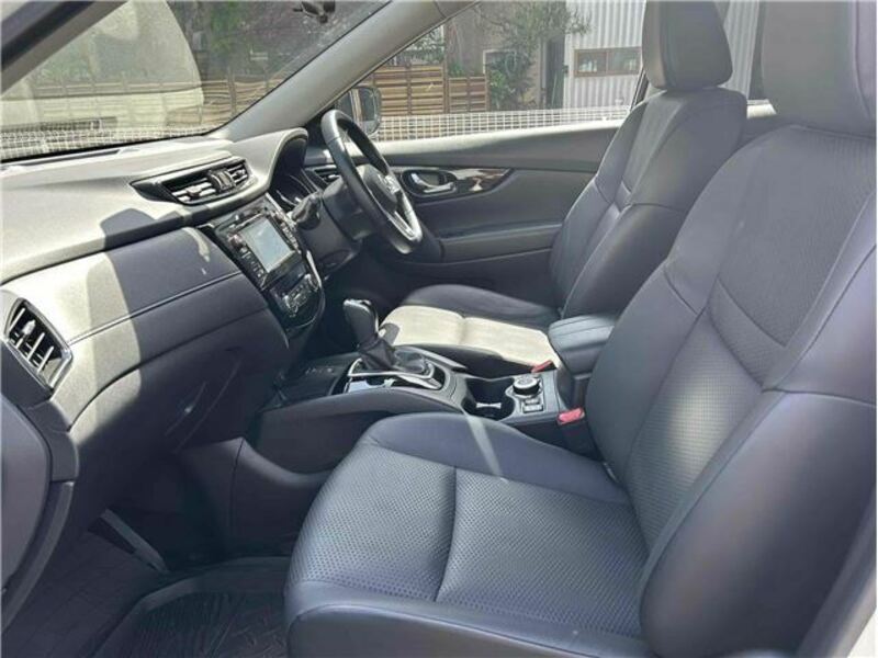 X-TRAIL-24