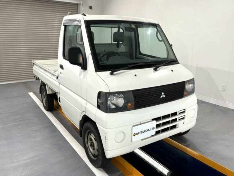 MINICAB TRUCK
