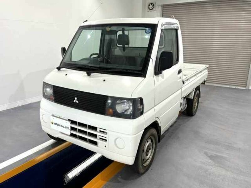 MINICAB TRUCK