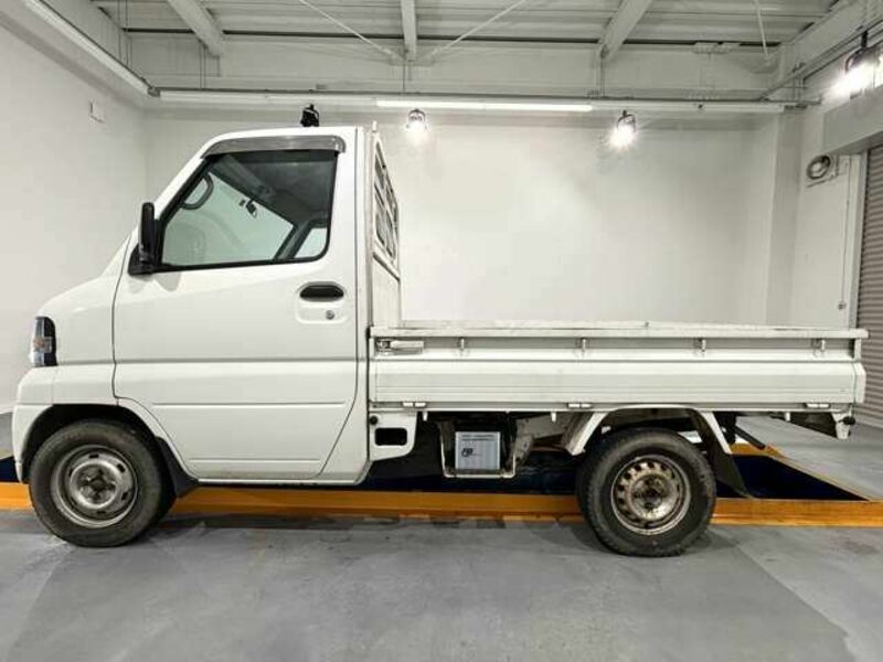 MINICAB TRUCK
