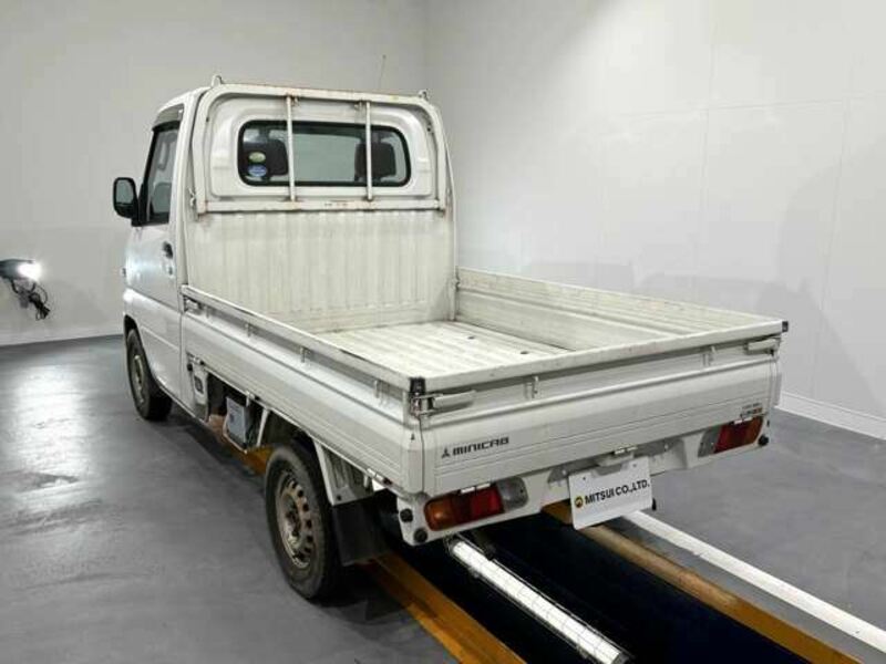 MINICAB TRUCK