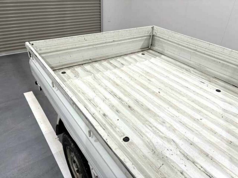 MINICAB TRUCK