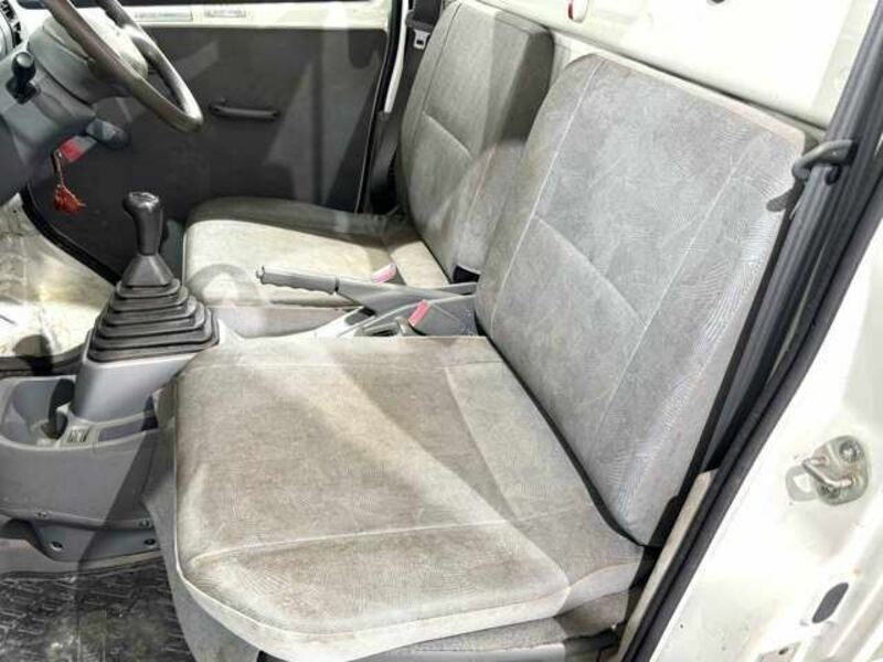MINICAB TRUCK