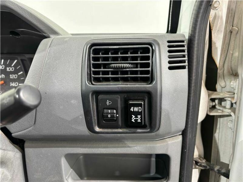 MINICAB TRUCK