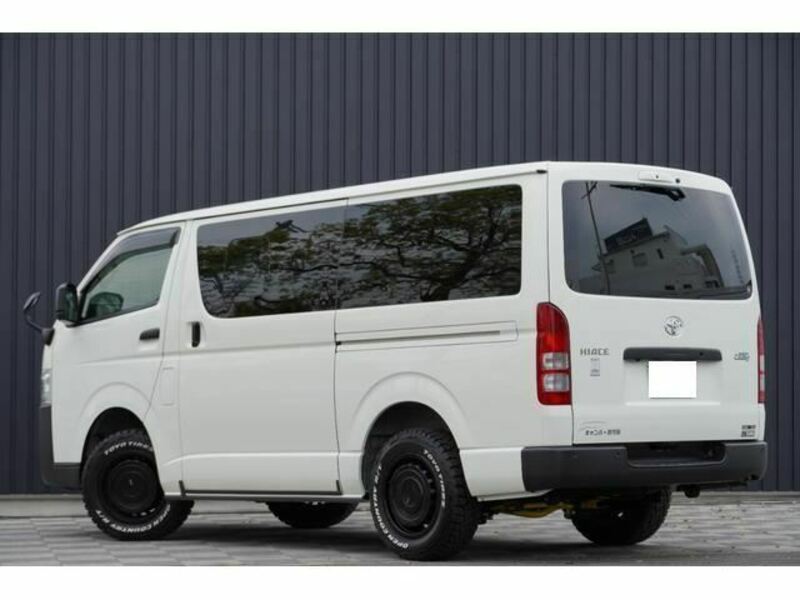 HIACE VAN-1