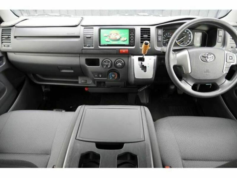 HIACE VAN-2