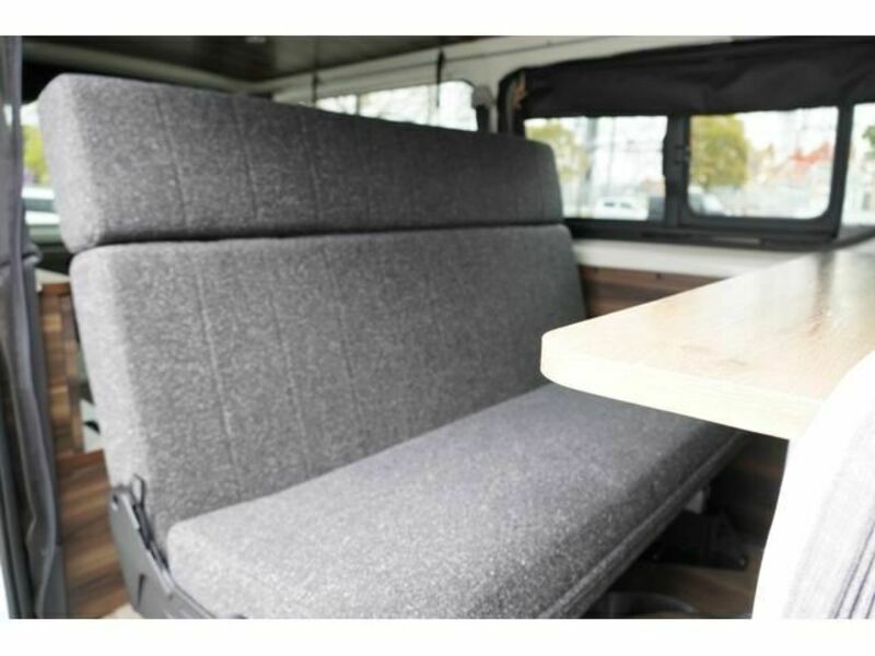 HIACE VAN-19