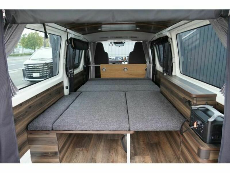 HIACE VAN-24