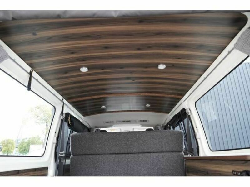 HIACE VAN-26