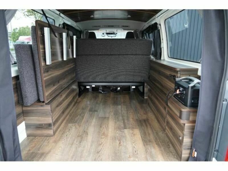HIACE VAN-27