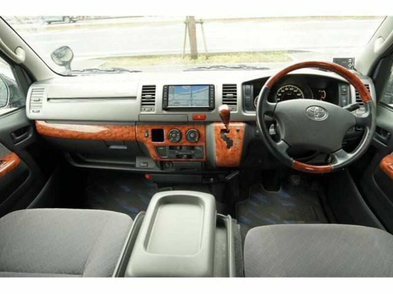 HIACE VAN-3