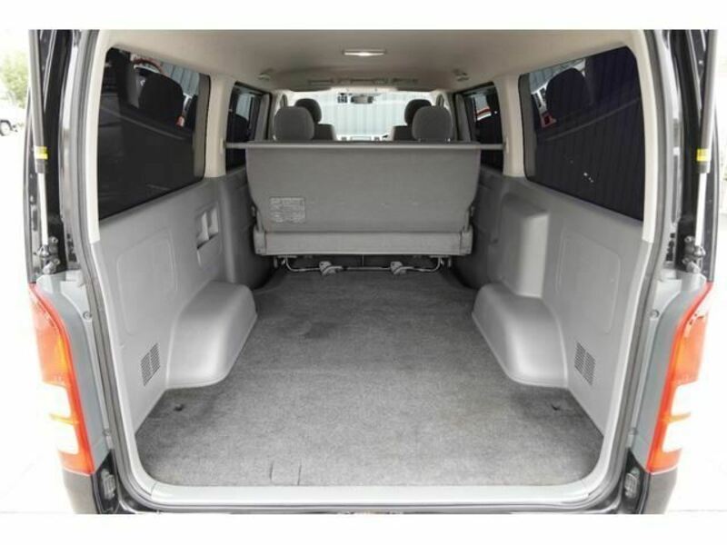 HIACE VAN-16