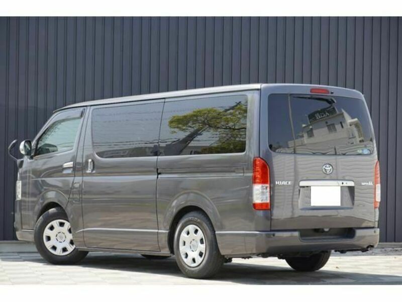 HIACE VAN-1