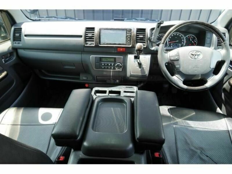 HIACE VAN-2