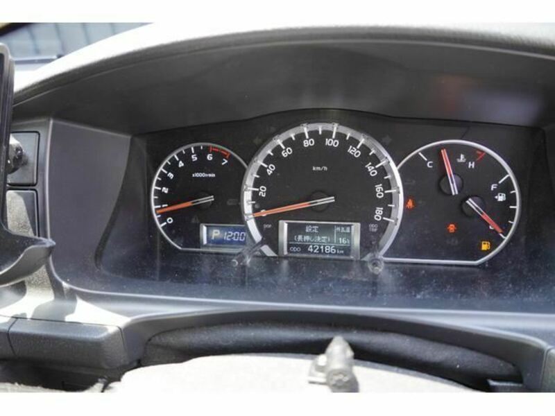 HIACE VAN-7