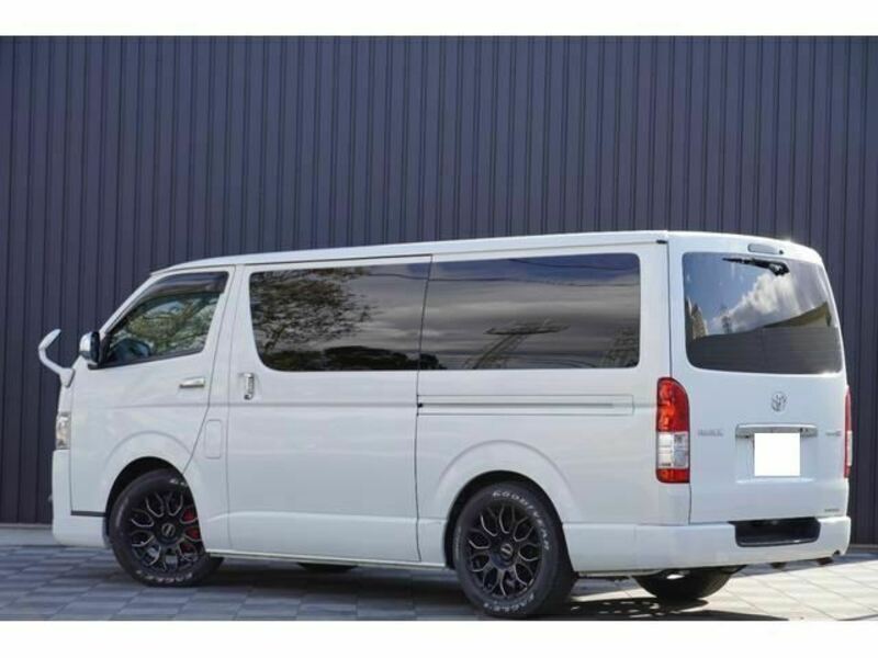 HIACE VAN