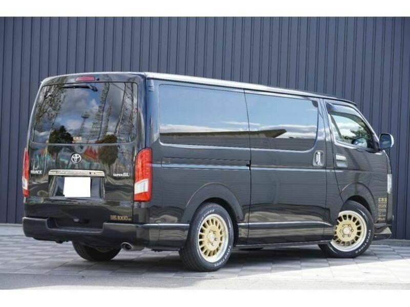 HIACE VAN