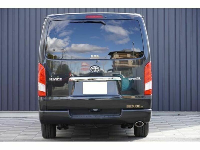 HIACE VAN
