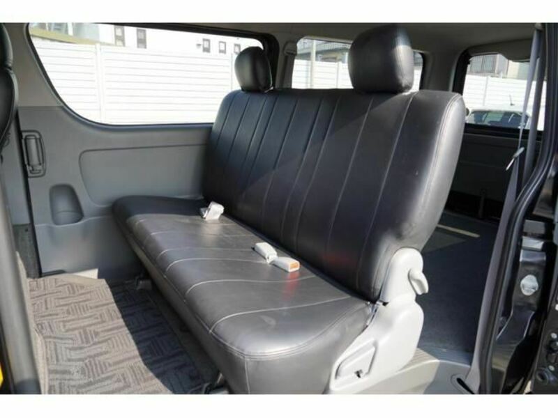 HIACE VAN-6