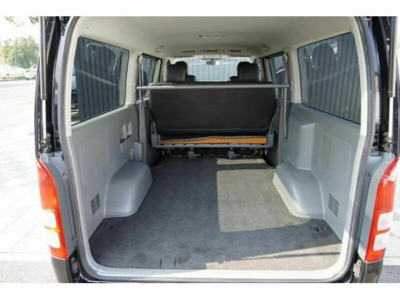 HIACE VAN-7