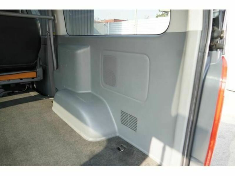 HIACE VAN-14