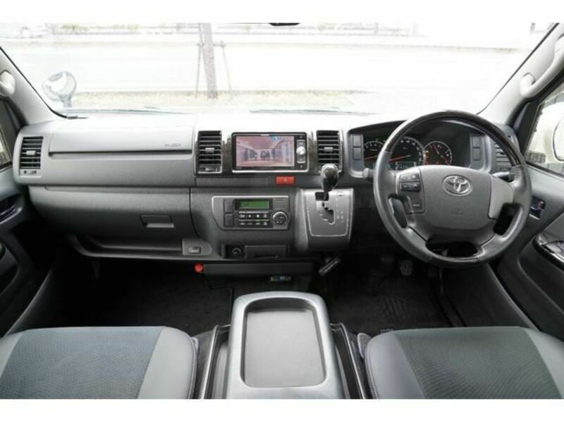 HIACE VAN-2